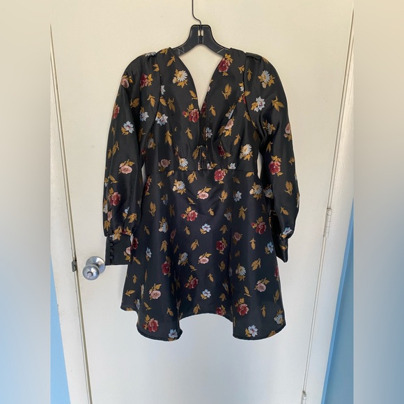 NWT Anthropologie Maeve Sculpted V-Neck A-Line Mini Dress Size 6 - Picture 2 of 13